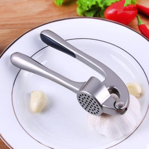 Elevate Your Cooking with the Kitchen Gadget Manual Garlic Press